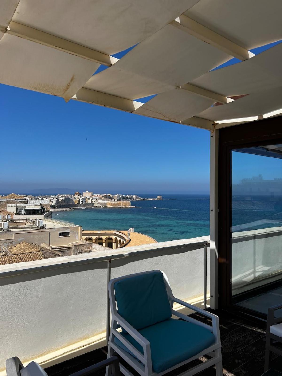Apartamento Attico Terrammare Trapani Exterior foto